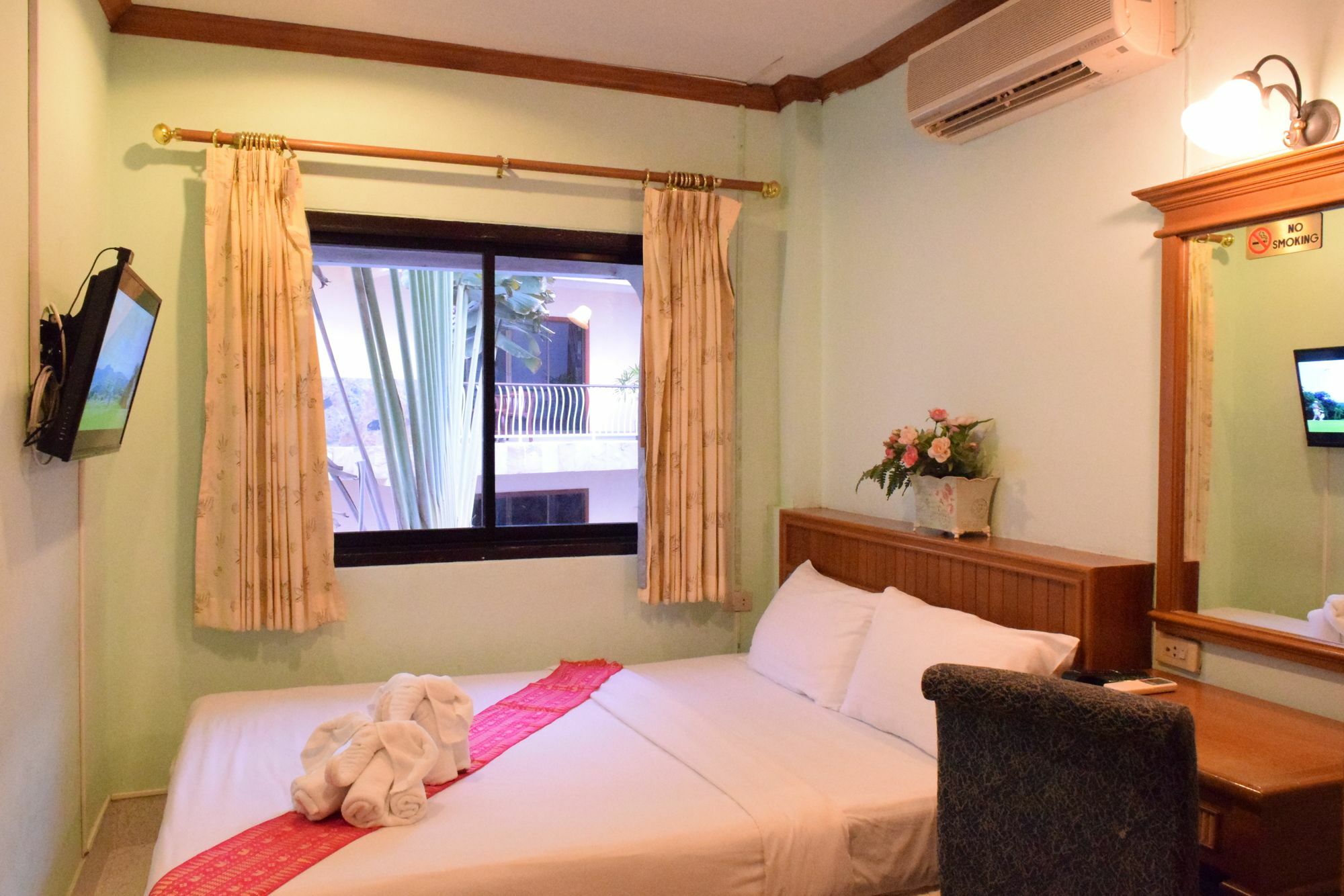 Sea Dream Patong Apartment Exterior photo